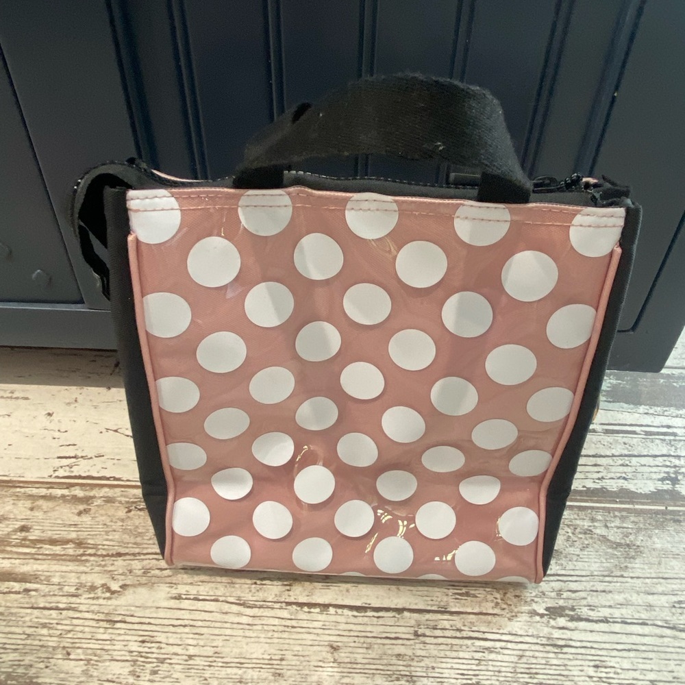 NWT! Jumbo dot KATE SPADE insulated lunch tote! ♠️SO cute ♠️